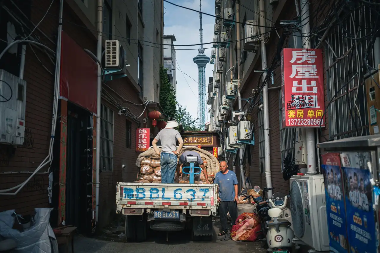 内蒙古园区招商手册设计实战：从产业图谱到营商环境报告的视觉转化