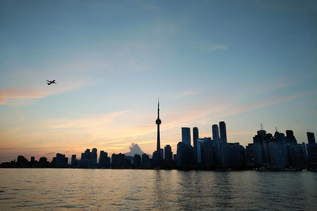 2025年招商手册设计趋势与工业园区宣传册制作要点解析封面图