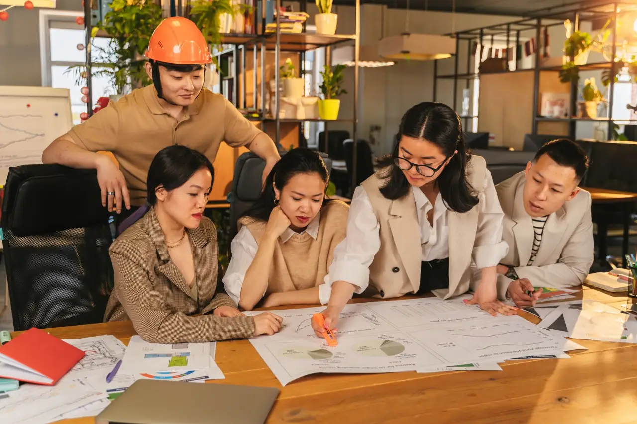 2025年产业园区招商手册设计趋势与视觉表达要点
