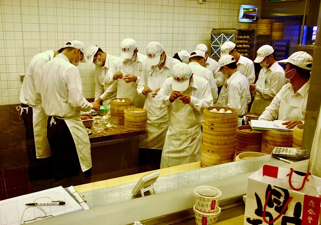 内蒙古产业园区宣传册设计：从产业图谱到招商手册的整合策略